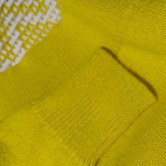 Old Navy Comfy Sweater-- (Womans size small) - Picture 9 of 9